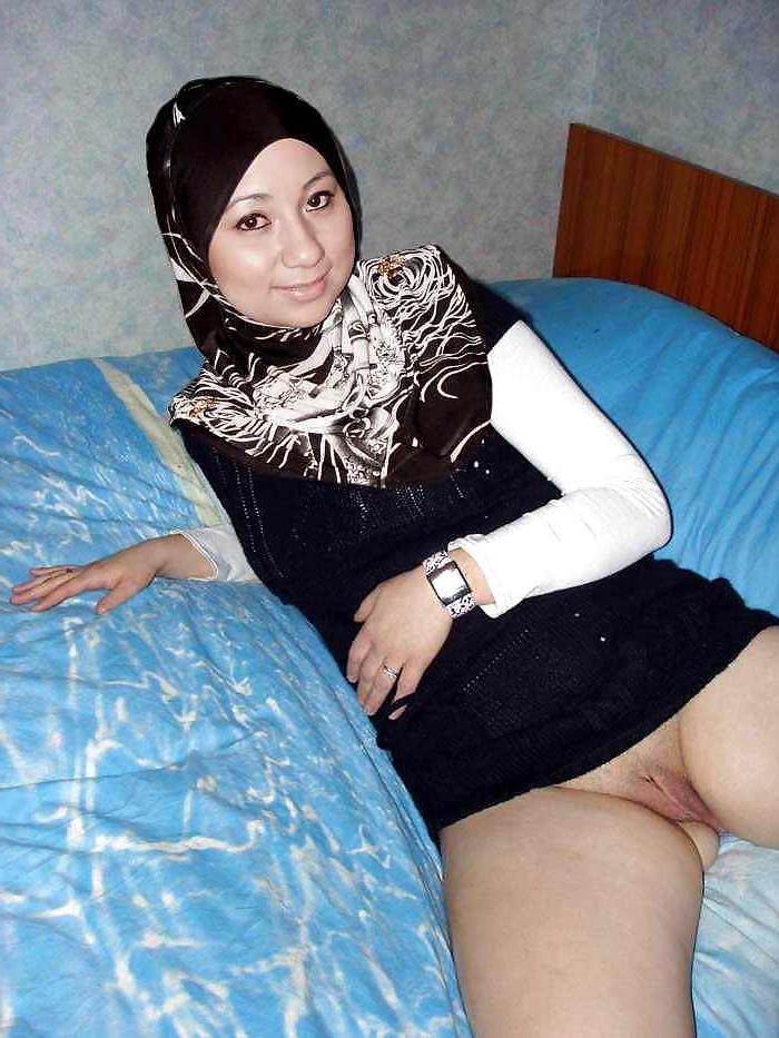8P Arab Sexy Woman 1