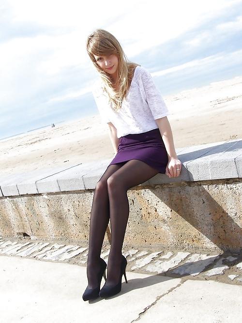 25P Nylons And Pantyhose 15