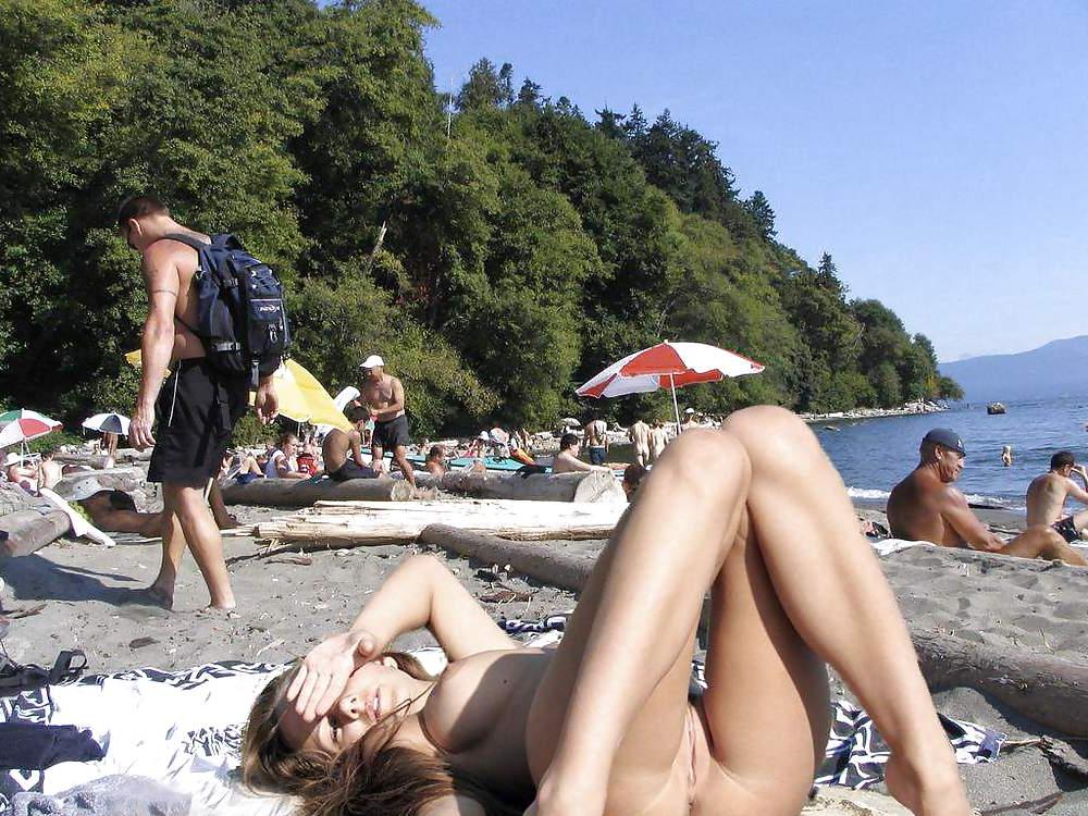 25P Pussy beach
