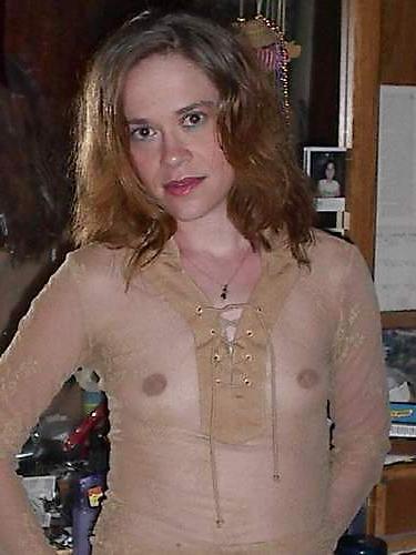25P Amateurs Flashing Their Tiny Tits 4
