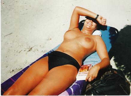 10P Teen with big tits on the beach