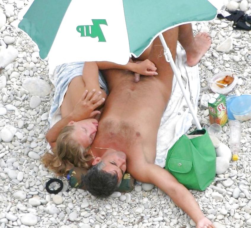 25P Naked Beach Pictures