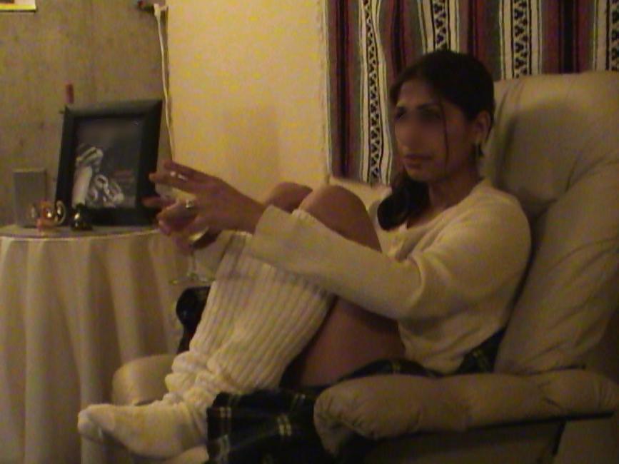 25P Latino Slut Masturbates