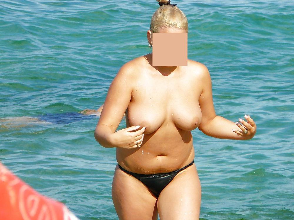 25P Bulgarian Beach Girls from Black Sea - VIII