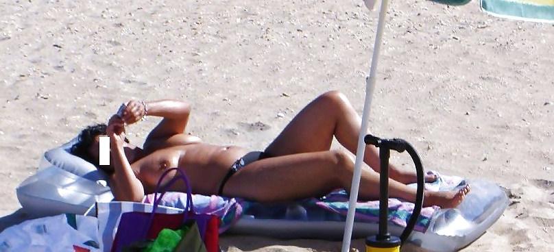 6P Frau am Strand