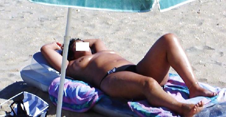 6P Frau am Strand