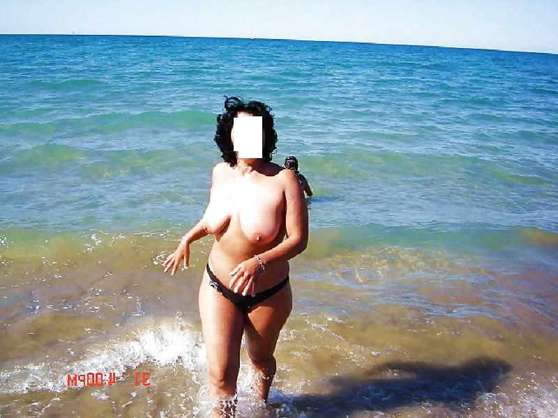 6P Frau am Strand