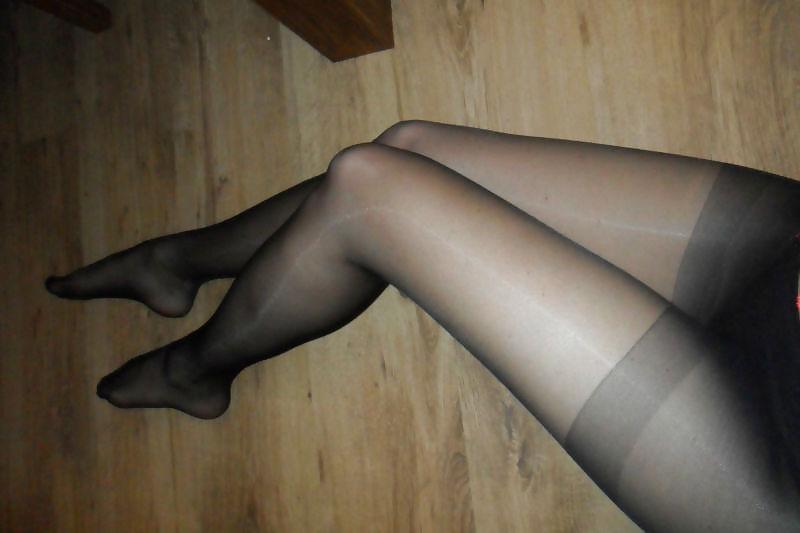 25P Sluts on ebay selling used worn nylons