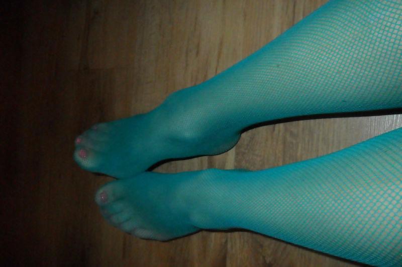 25P Sluts on ebay selling used worn nylons
