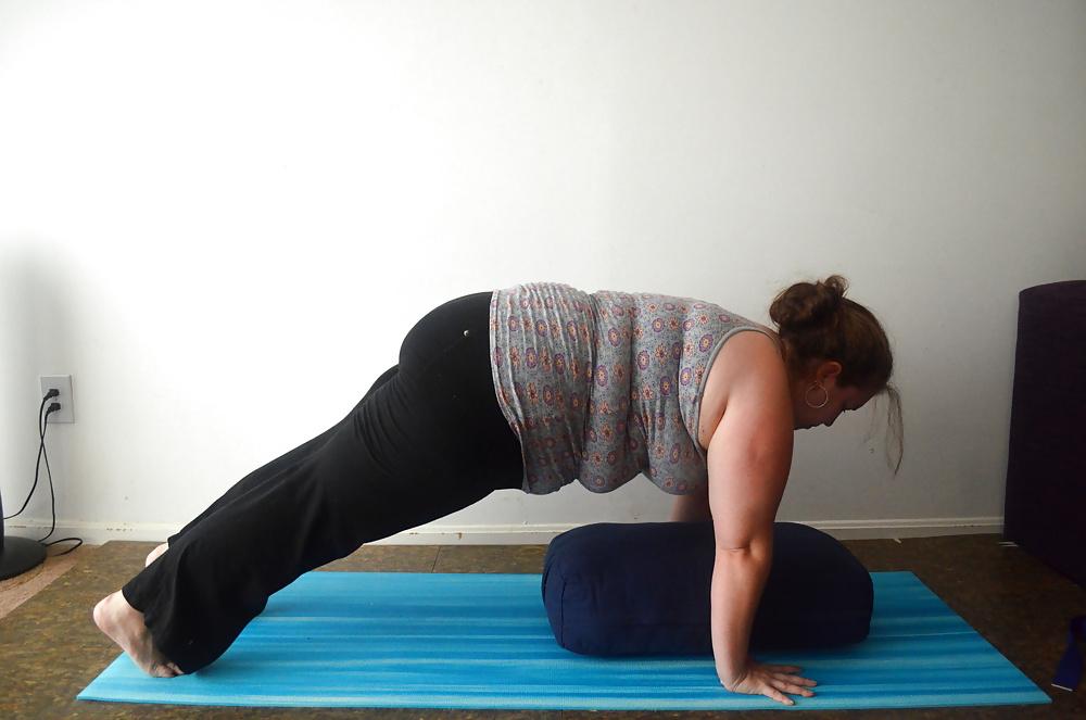 22P BIG GURL YOGA