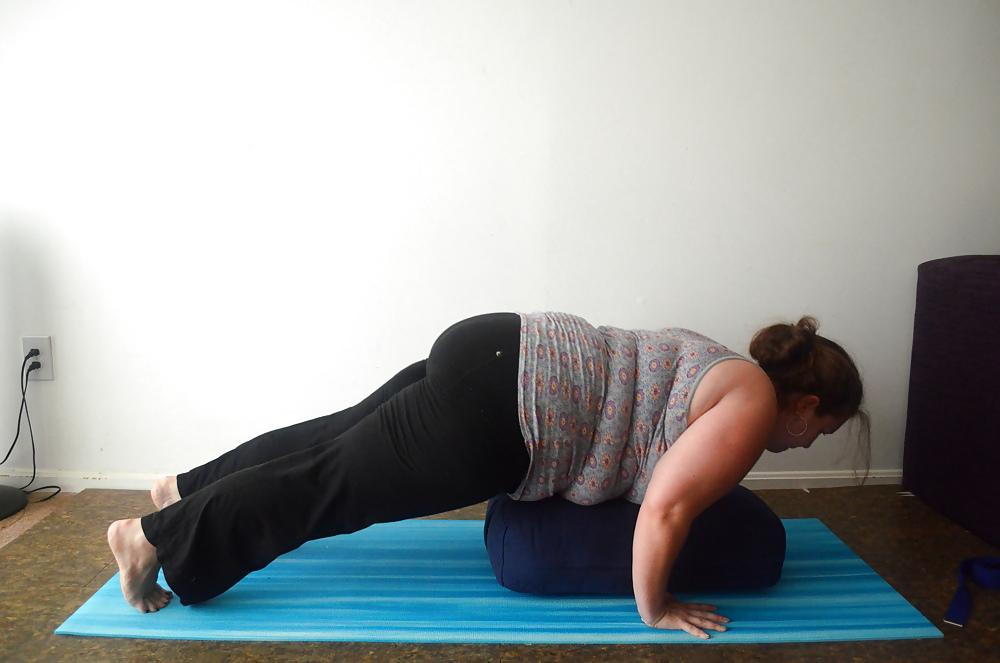 22P BIG GURL YOGA