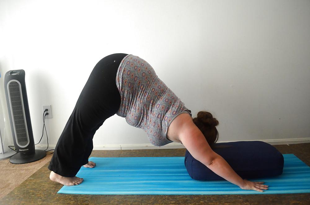 22P BIG GURL YOGA
