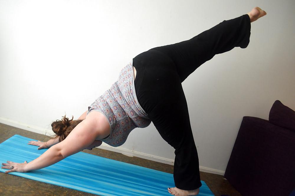 22P BIG GURL YOGA