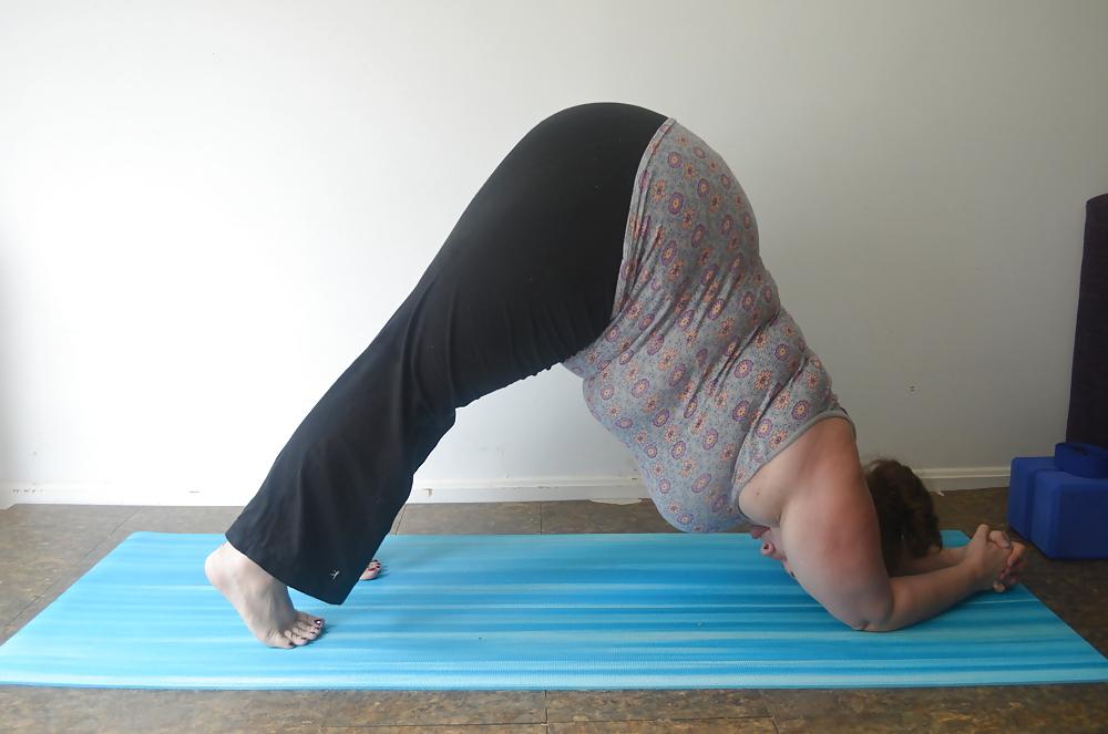 22P BIG GURL YOGA
