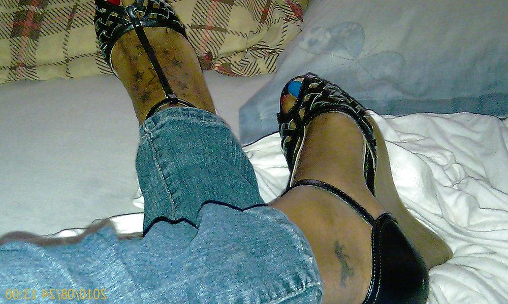 8P Worship My Feet!!!