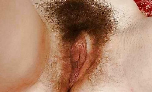 25P Beautiful Hairy Bush!