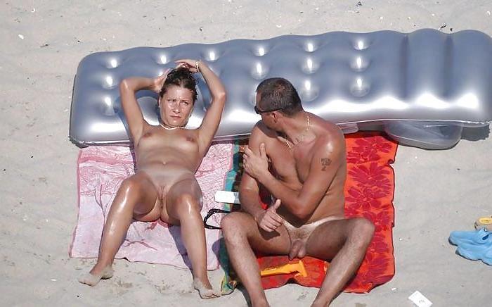 25P Beach girls 22.
