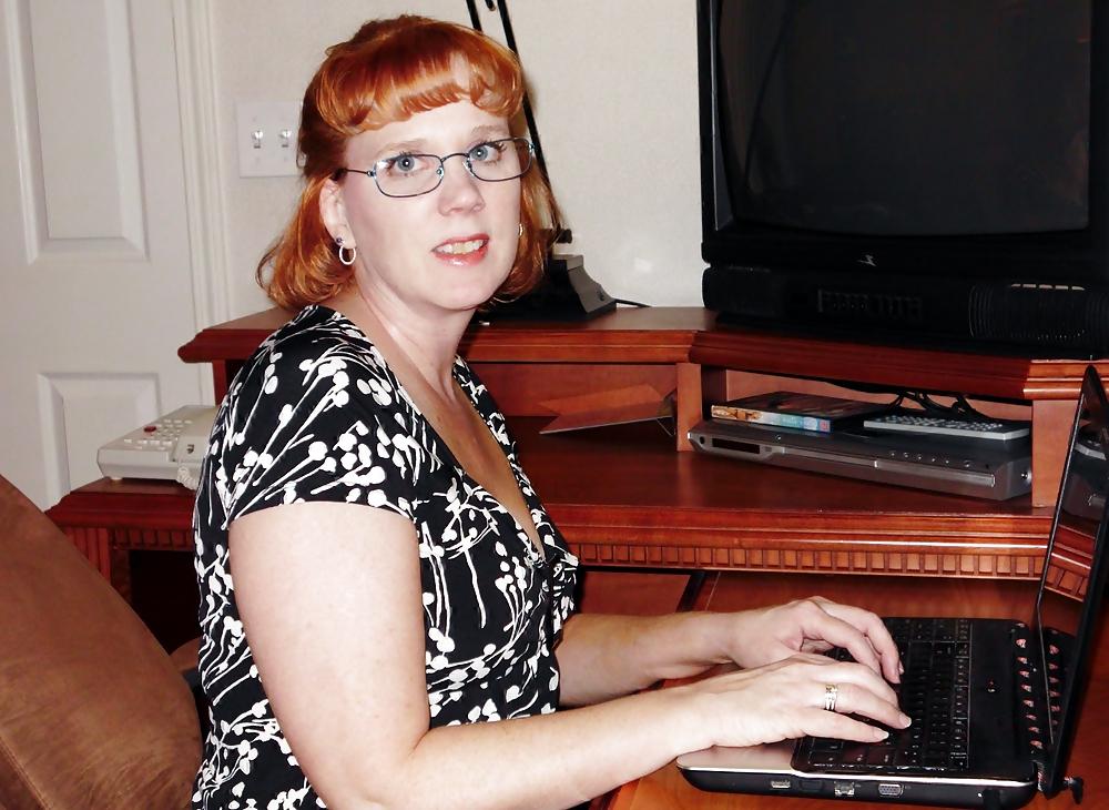 16P Naughty Secretary 