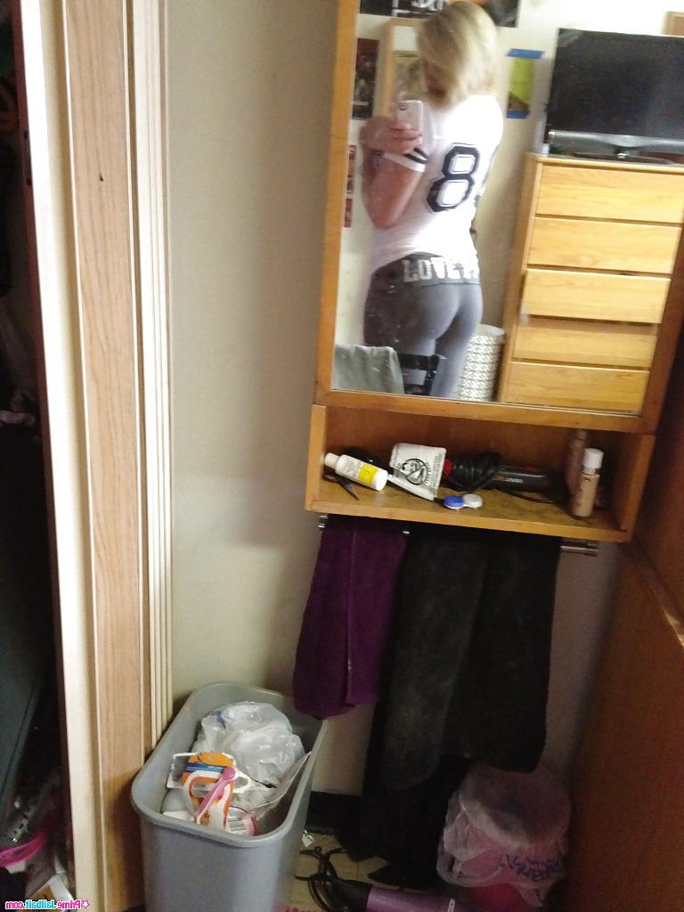 25P Amazing Ass with Pants on