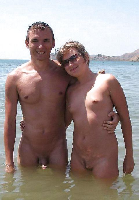 25P Little Beach Titties