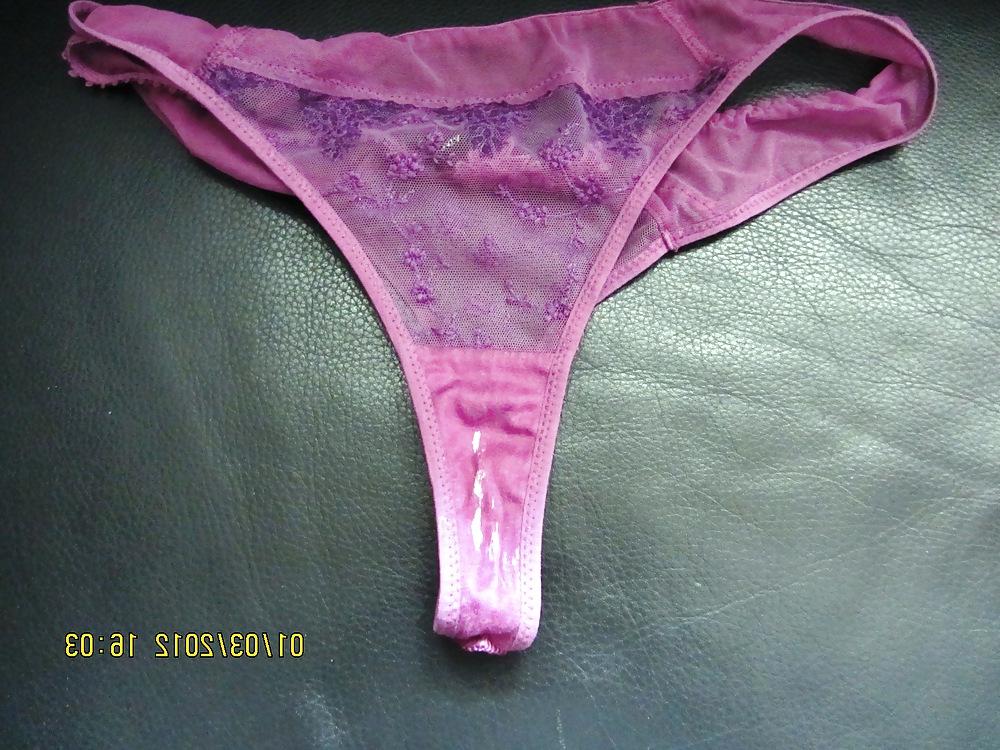 16P Wifes pants