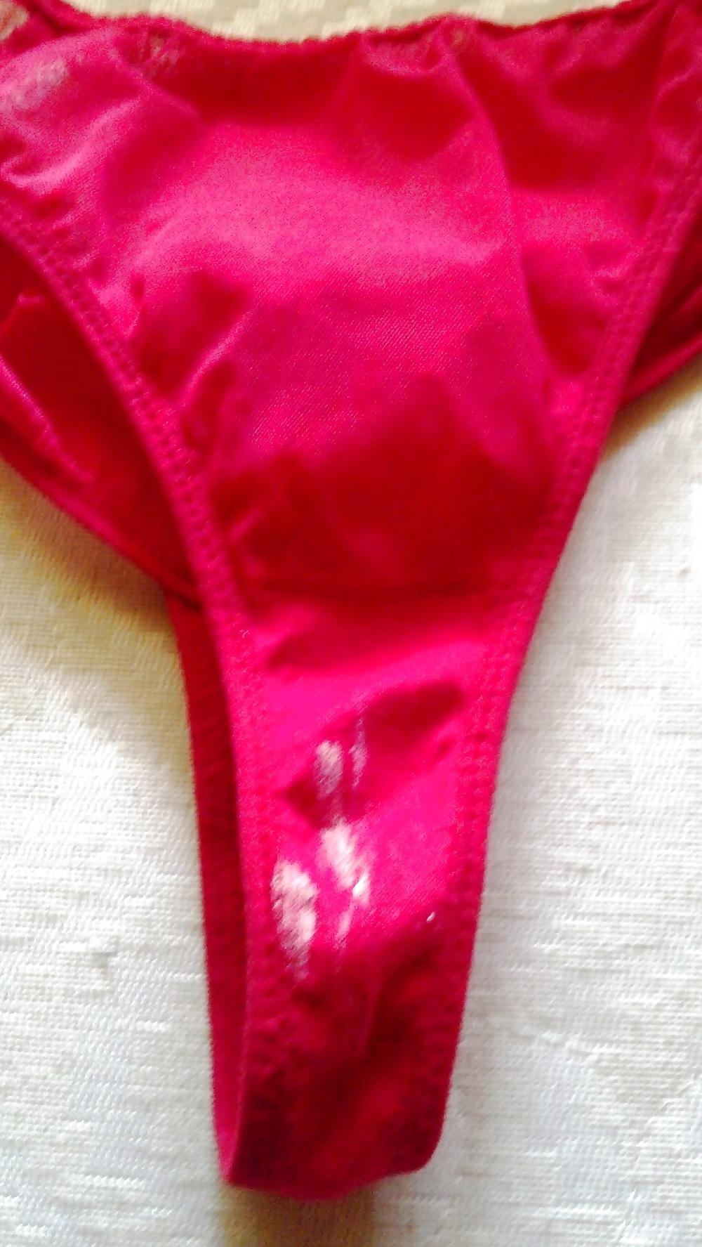 16P Wifes pants