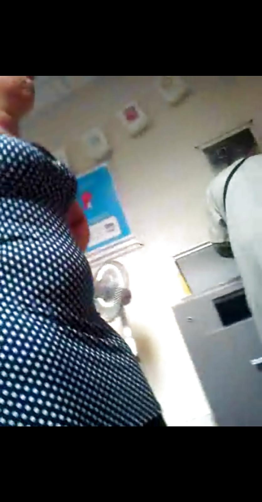 22P My flash slut 8 mature slut