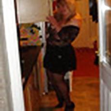 15P Worship the party girl