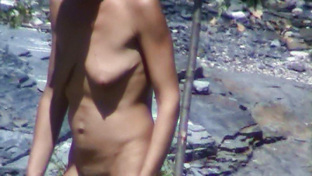 13P Nude beach,suggy tits
