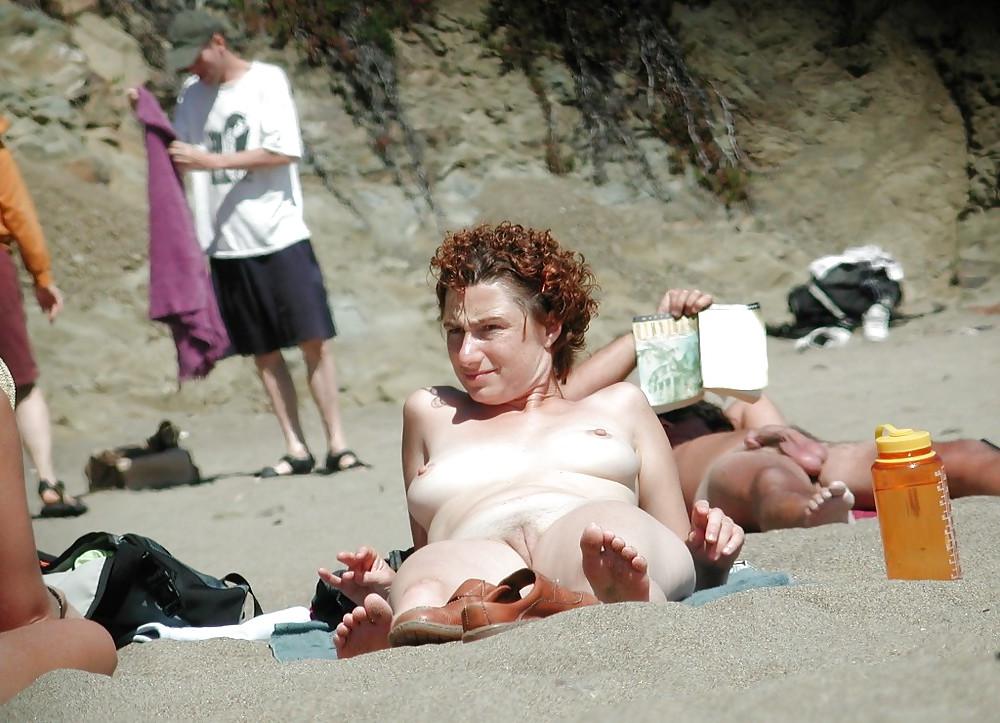 25P Two MILF's at nudie beach