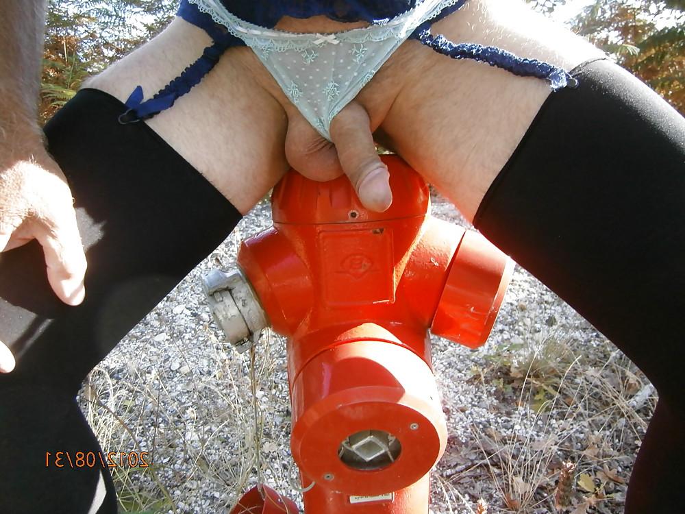 5P Exhib outdoors flash cock queue public 