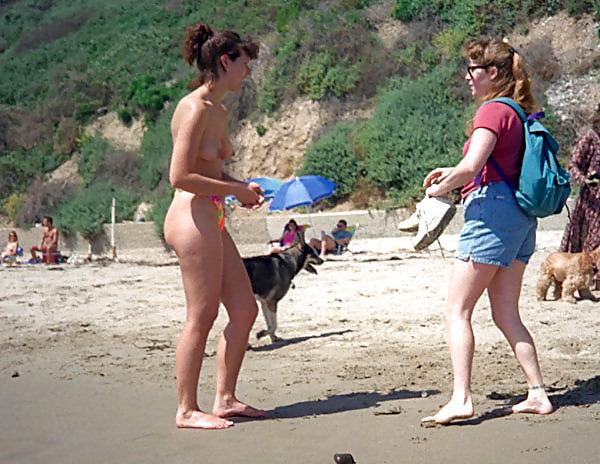 25P Sweet beach girls 3