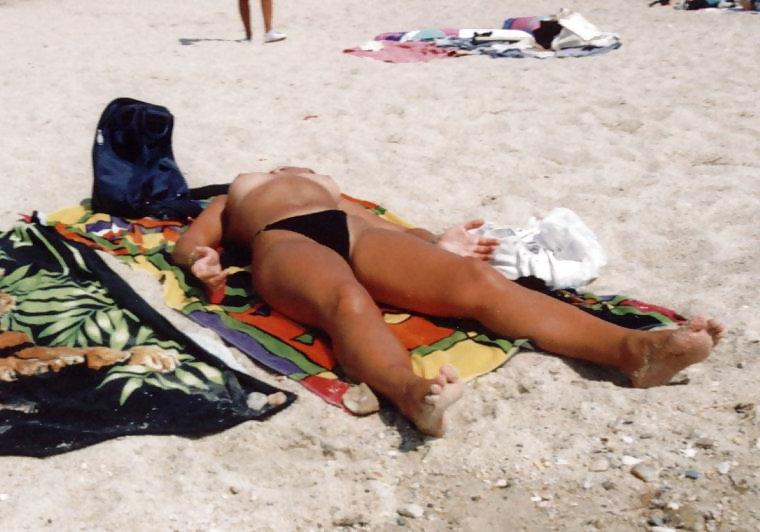 25P Sweet beach girls 3