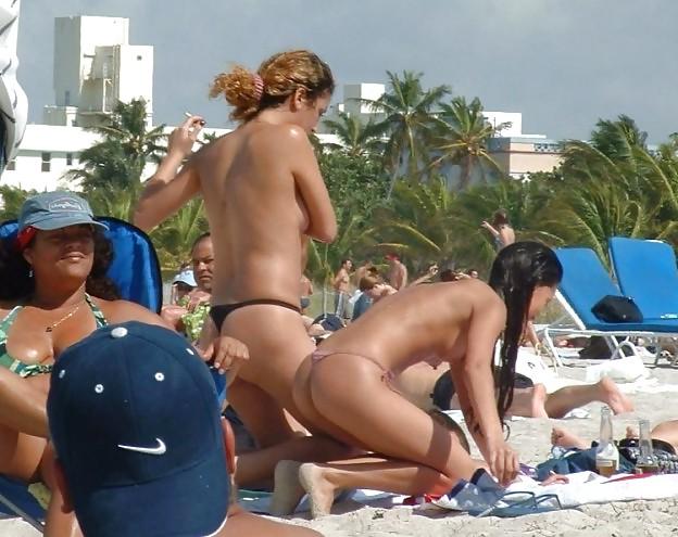 25P On the beach 6