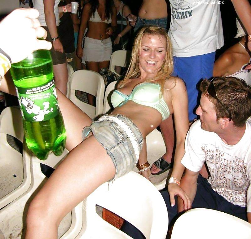 25P Upskirt 6