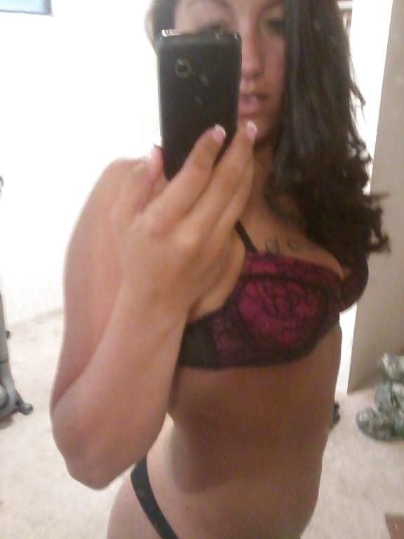 14P Sexy latino Babe