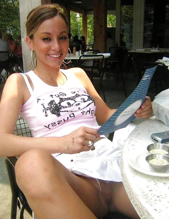 25P Beautiful Upskirt Babes 9 By Voyeur TROC