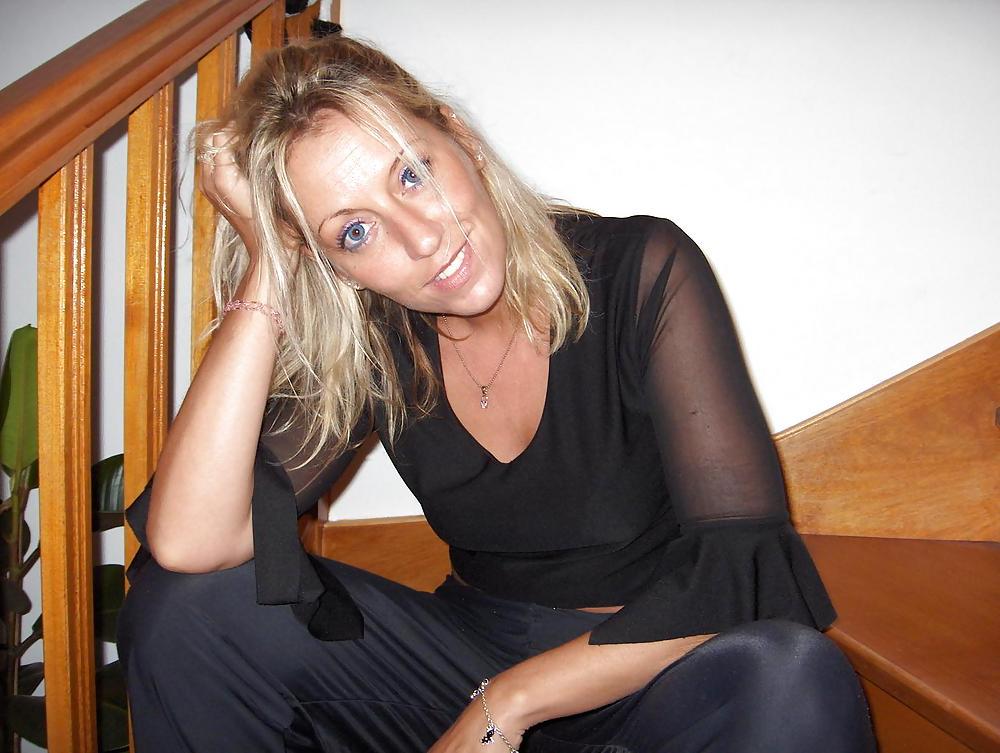 25P Non-Nude and Flashing