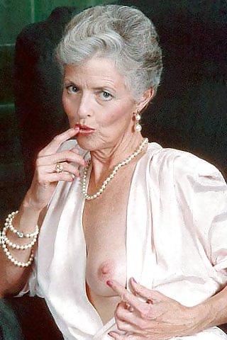 19P JULIET ANDERSON (aka Auntie Peg) M,:)