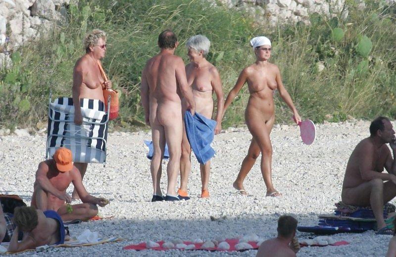 25P A Good Beach Day