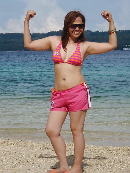25P Filipina MILF liza