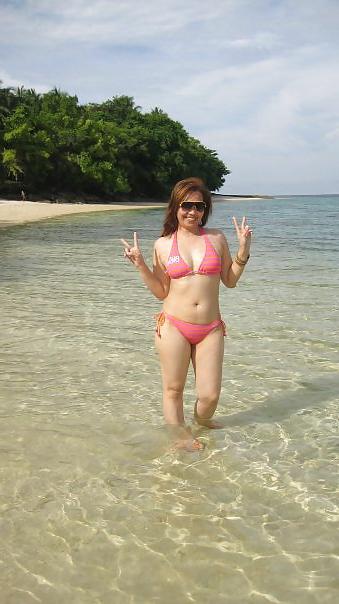 25P Filipina MILF liza