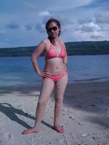 25P Filipina MILF liza