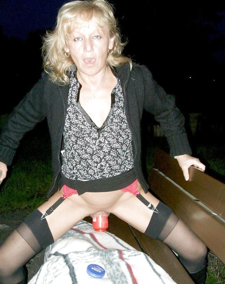 24P Spass in nylons