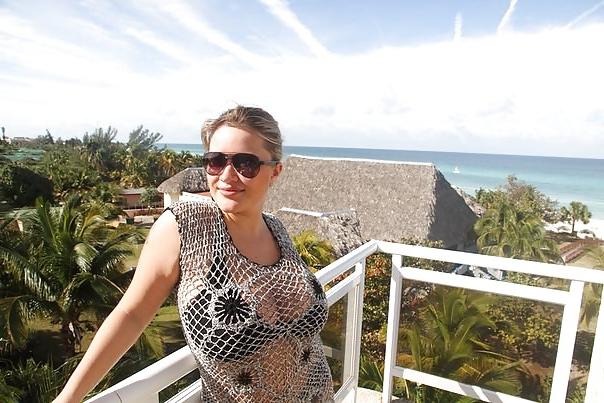 16P Busty Russian Woman 60