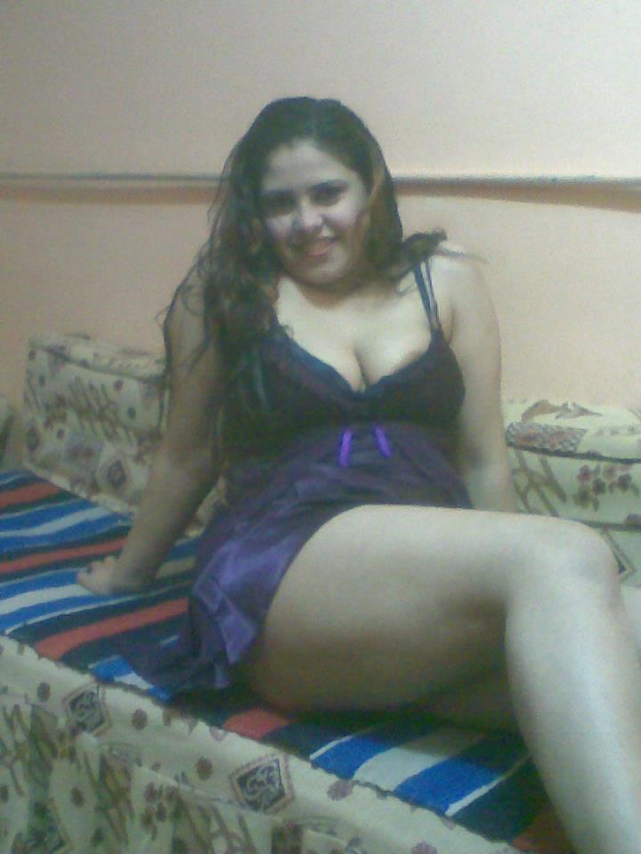 5P Arab woman