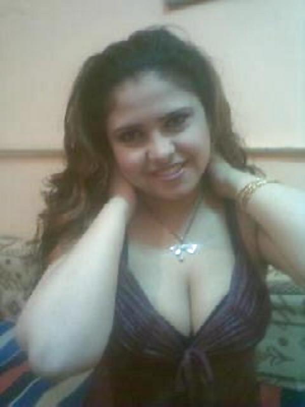 5P Arab woman