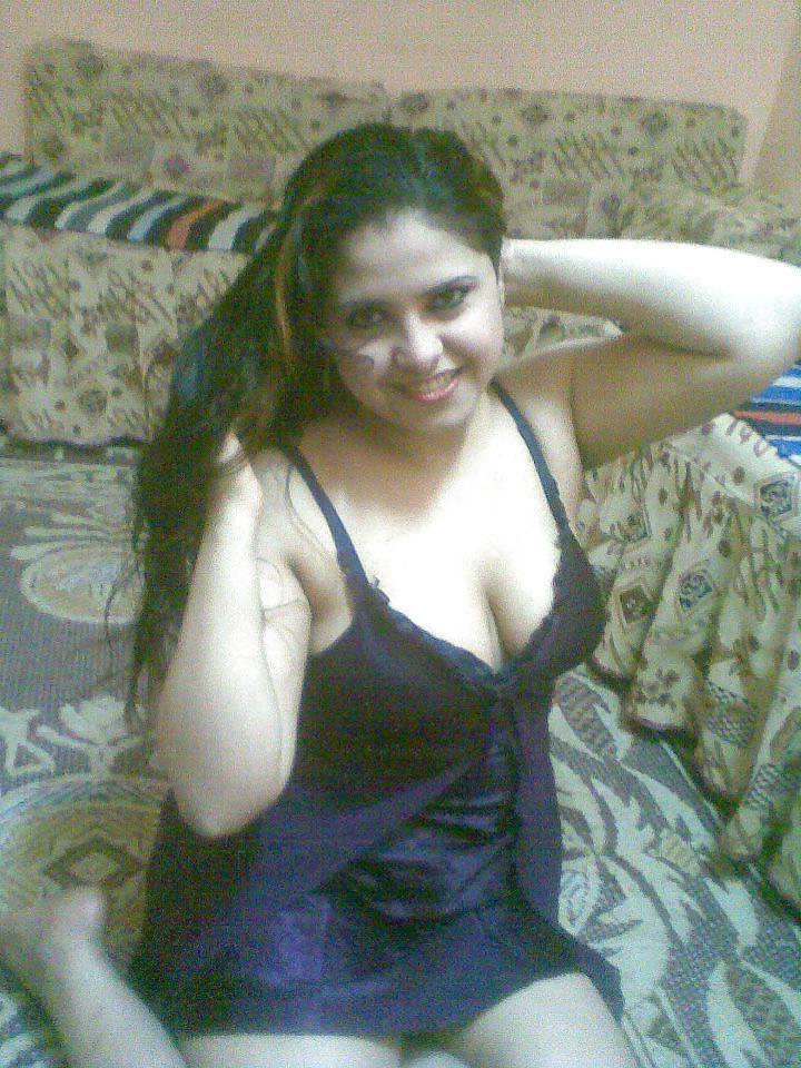 5P Arab woman
