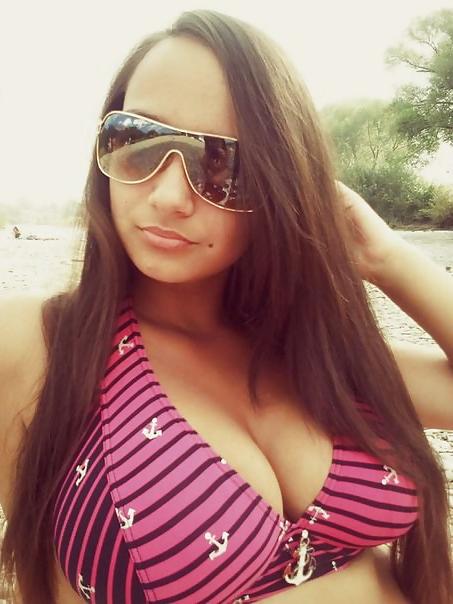 14P Busty Russian Woman 64