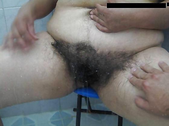18P Very Hairy Pussy